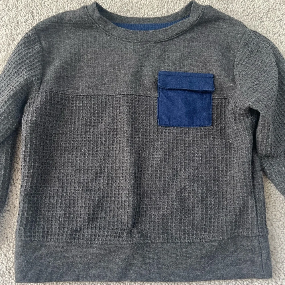 Okie Dokie Boys Gray and Blue Long Sleeve Shirt 2T